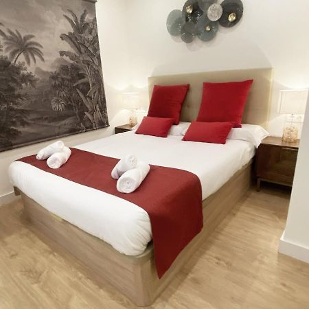 Miramar Luxurious Flat, 3 Double Rooms, Free Parking, Terrace, Completely New San Sebastian Ngoại thất bức ảnh