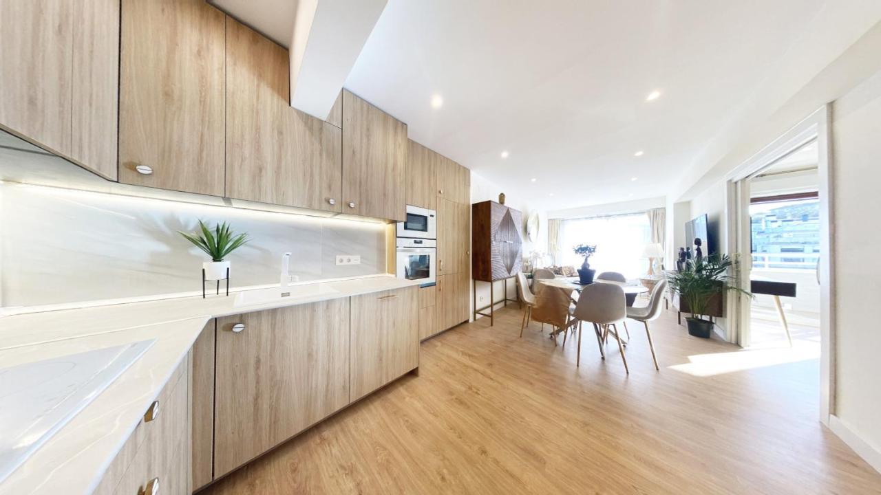 Miramar Luxurious Flat, 3 Double Rooms, Free Parking, Terrace, Completely New San Sebastian Ngoại thất bức ảnh