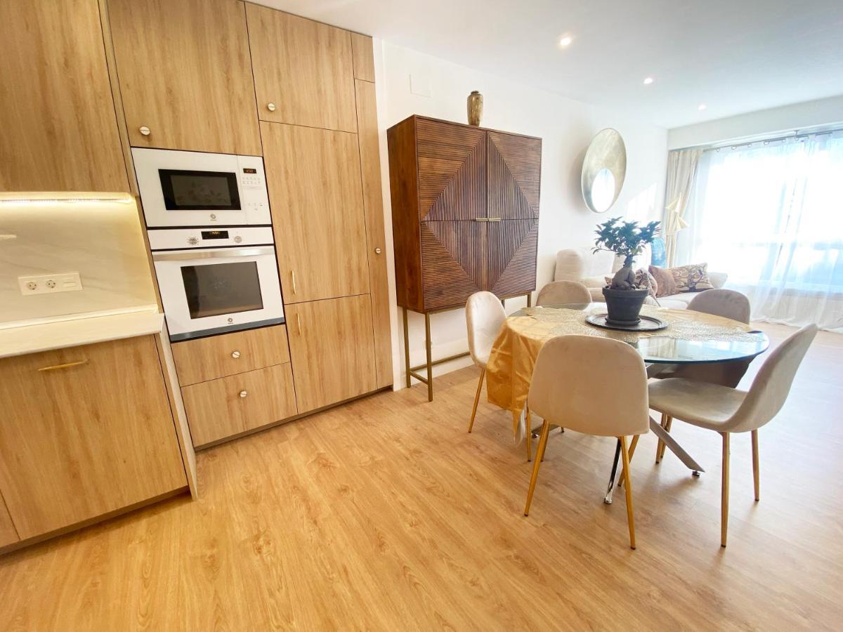 Miramar Luxurious Flat, 3 Double Rooms, Free Parking, Terrace, Completely New San Sebastian Ngoại thất bức ảnh