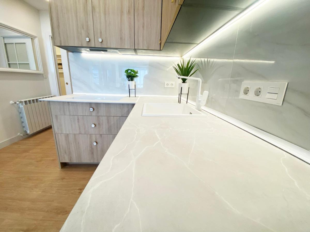 Miramar Luxurious Flat, 3 Double Rooms, Free Parking, Terrace, Completely New San Sebastian Ngoại thất bức ảnh